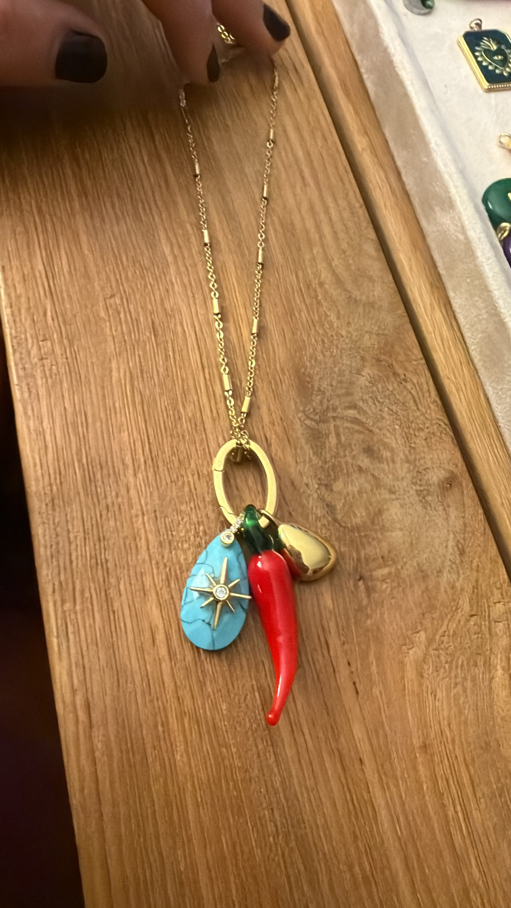 COLLAR PIA