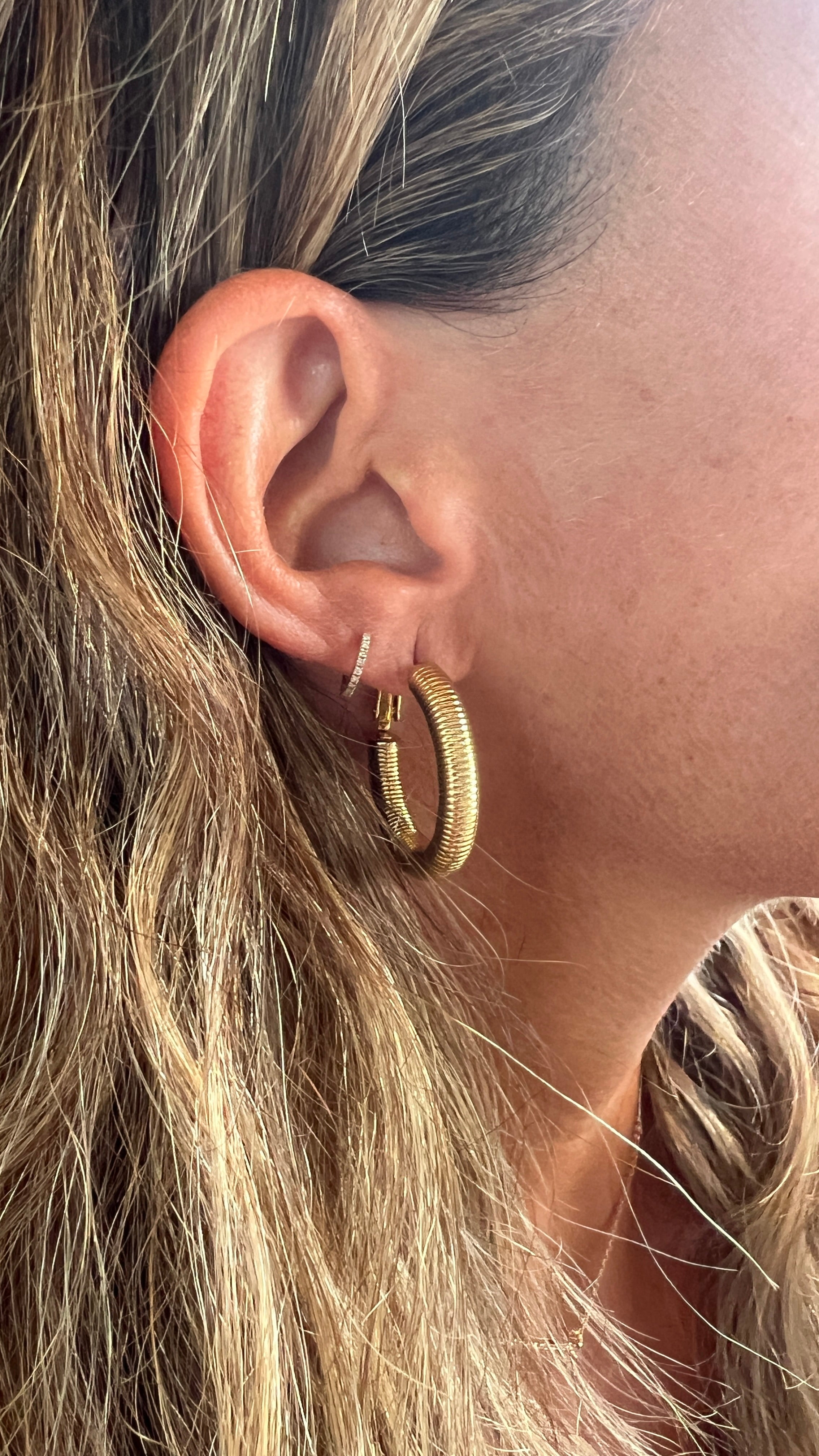 AROS TOMI