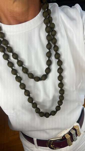 COLLAR LARGO BOLAS FORRADAS