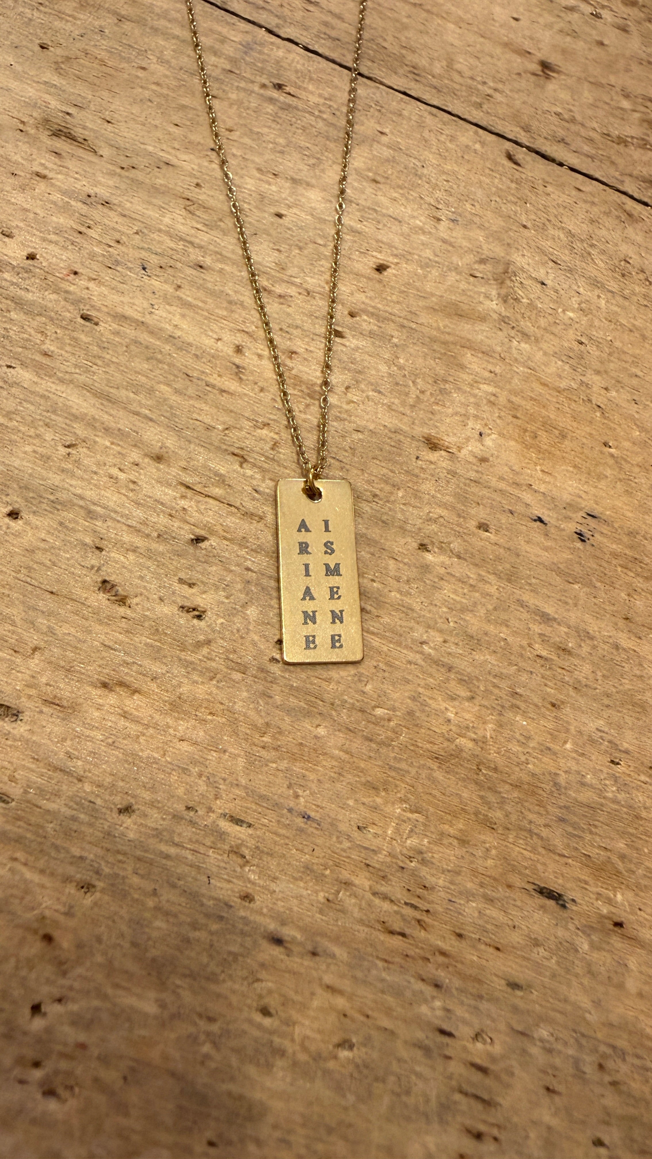 COLLAR PLACA RECTANGULAR
