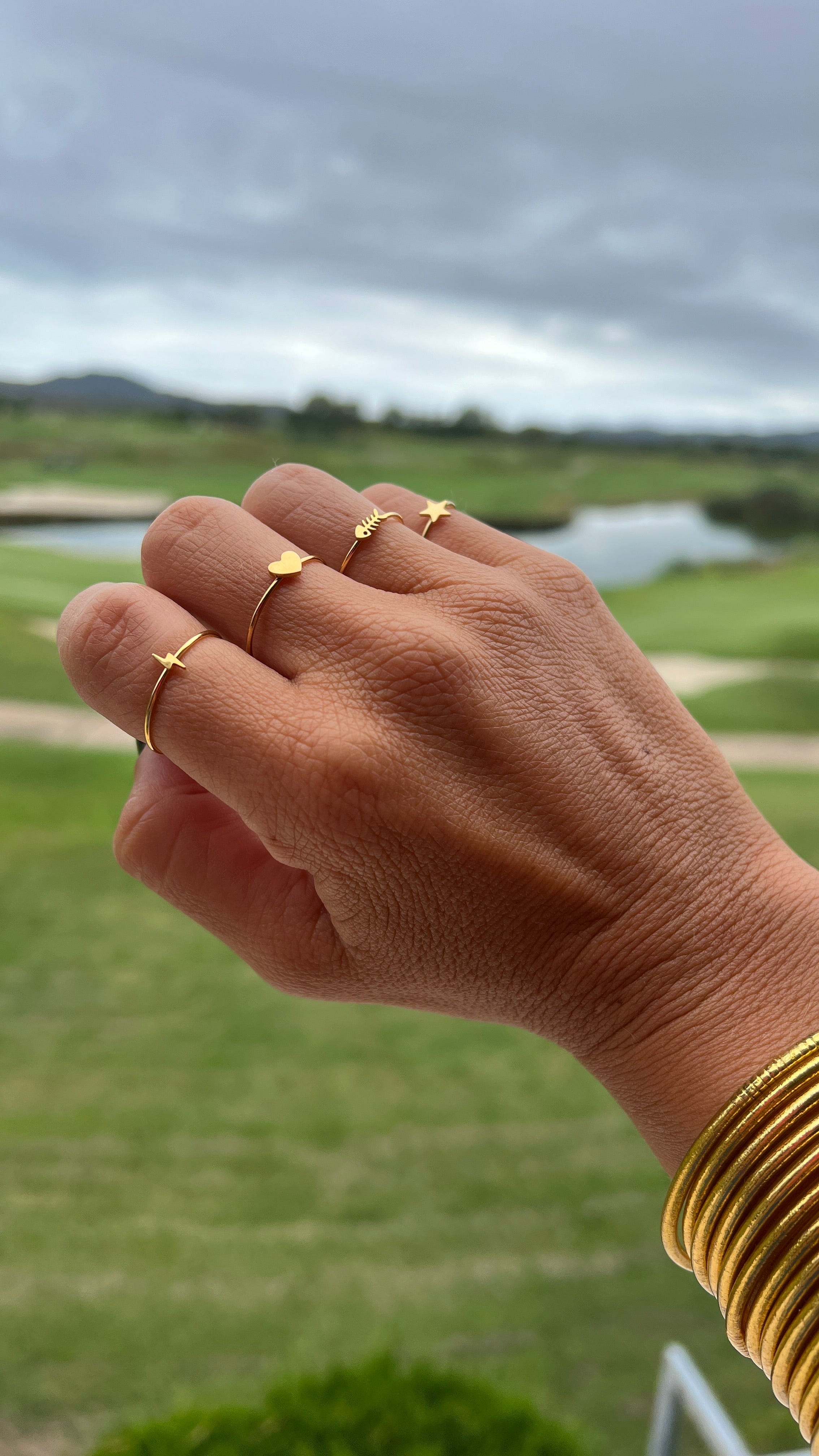 ANILLOS FINOS DORADOS