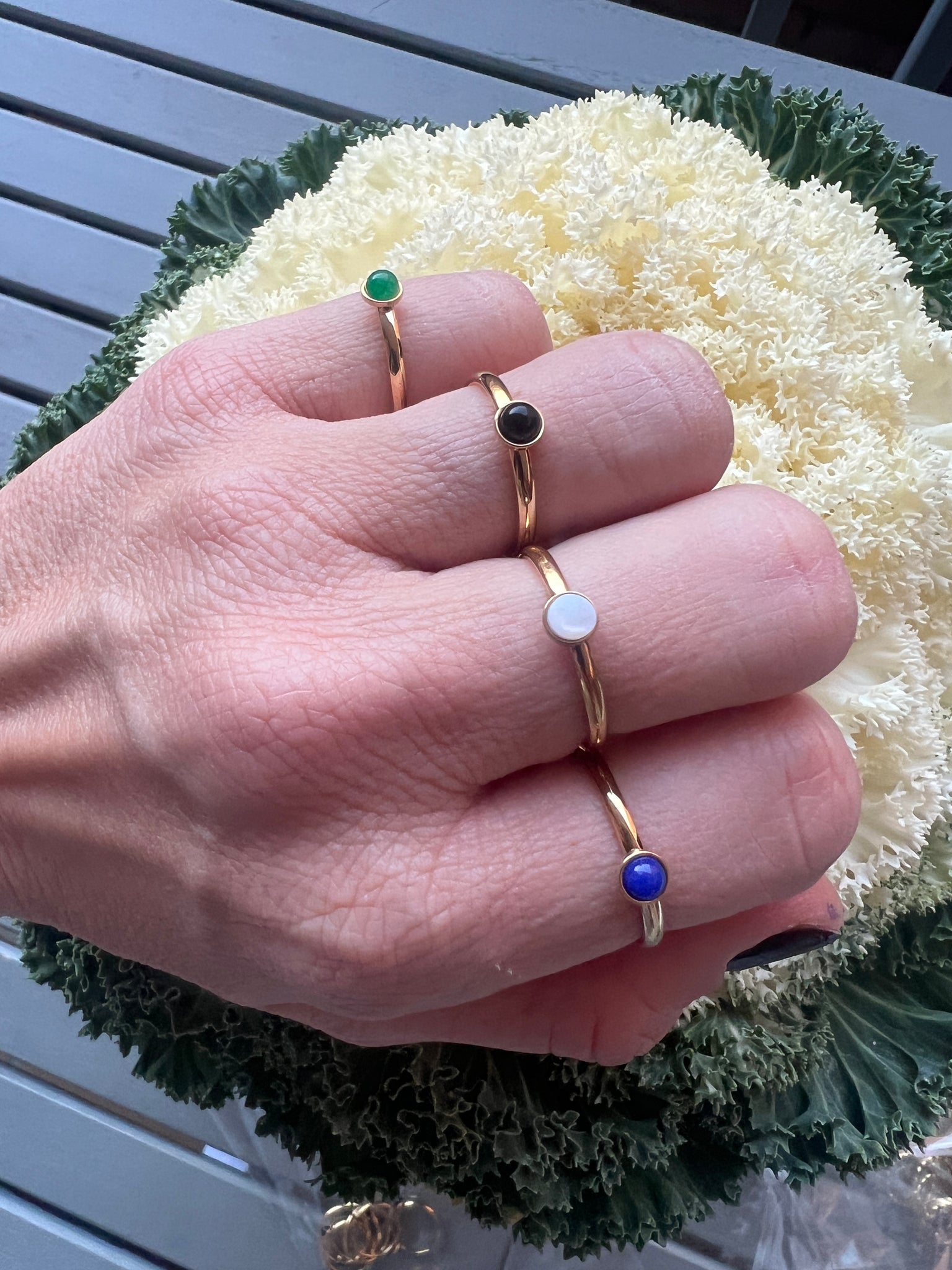 ANILLOS FINOS CON PIEDRA DE COLOR