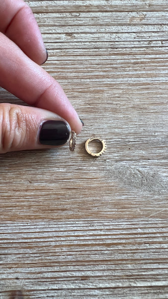 PENDIENTES MINI CRIOLLA CIRCONITAS
