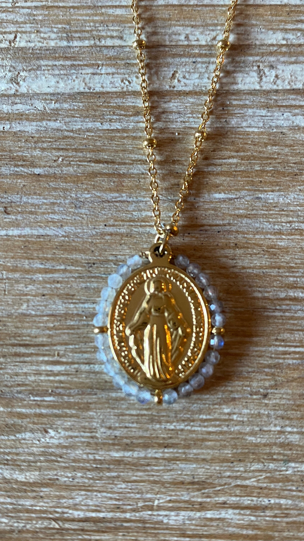 GARGANTILLA MILAGROSA CON PIEDRAS