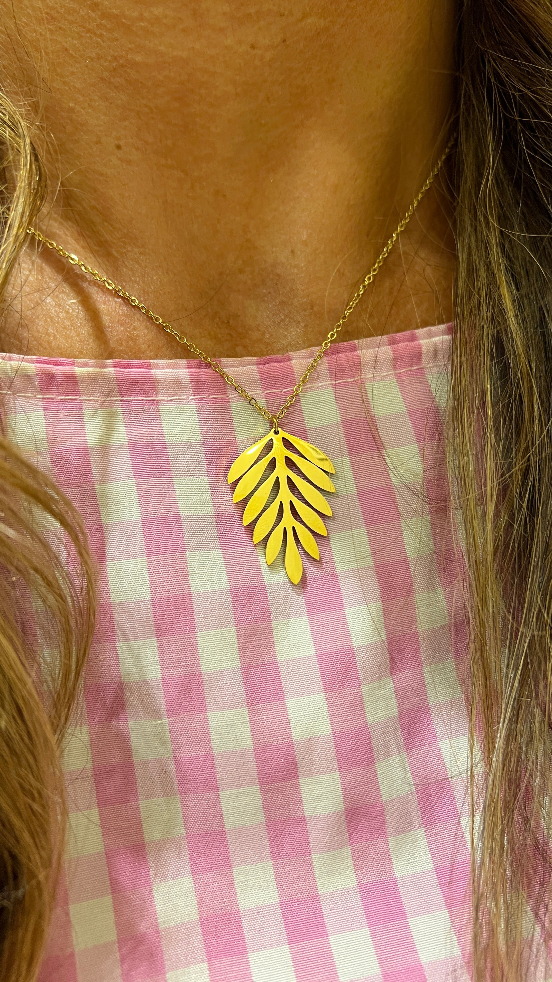 COLLAR HOJA