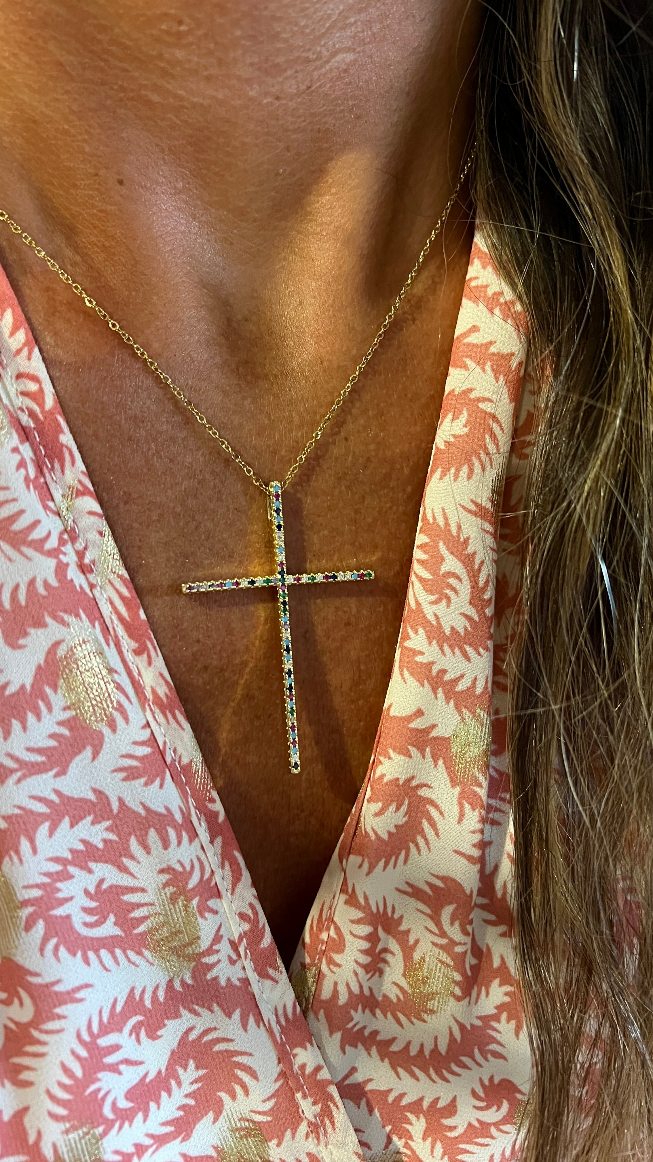 COLLAR CON CRUZ XL DE CIRCONITAS BLANCAS